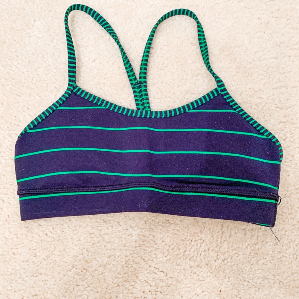 sports bra